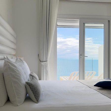 Hotel La Calanque Cavalaire-sur-Mer Dış mekan fotoğraf