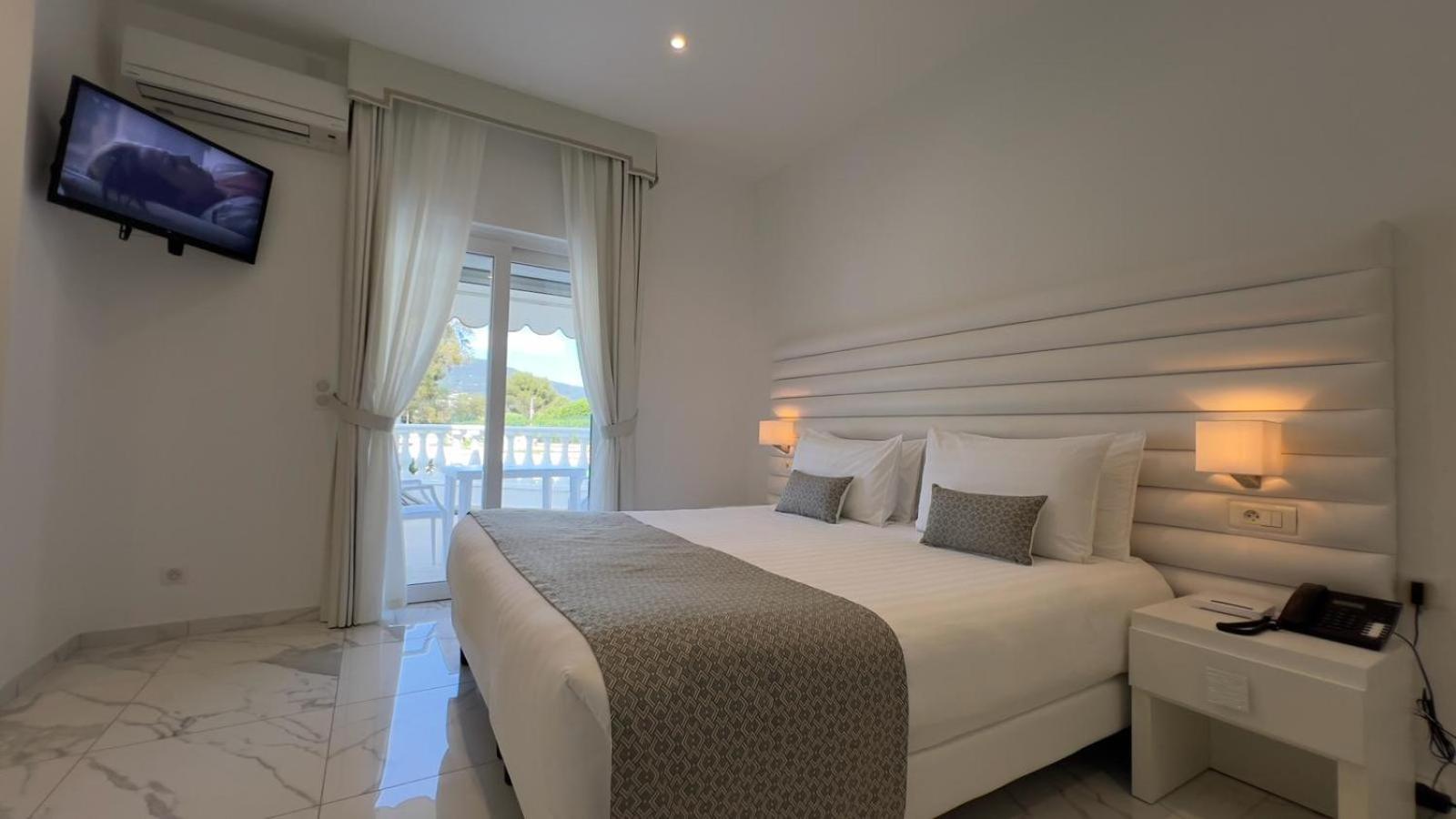Hotel La Calanque Cavalaire-sur-Mer Dış mekan fotoğraf